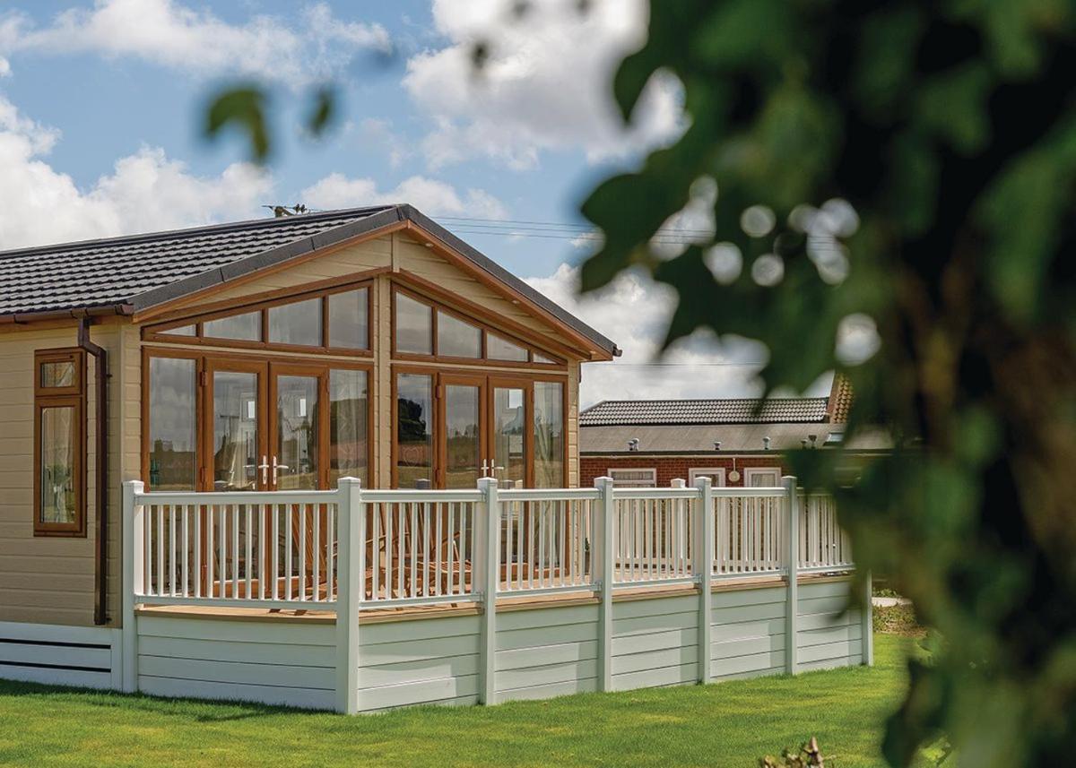 Mundesley Holiday Village Экстерьер фото